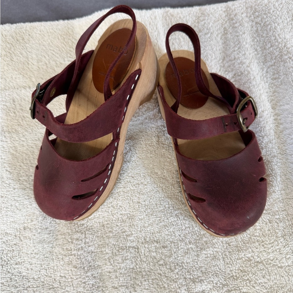 MABO EU size 27 Stylish purple Maryjane clogs
